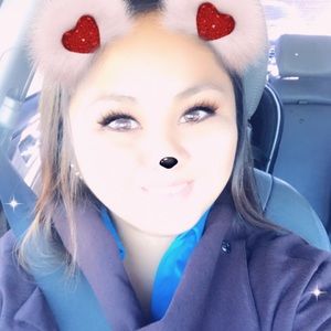 Meet your Posher, Rowena